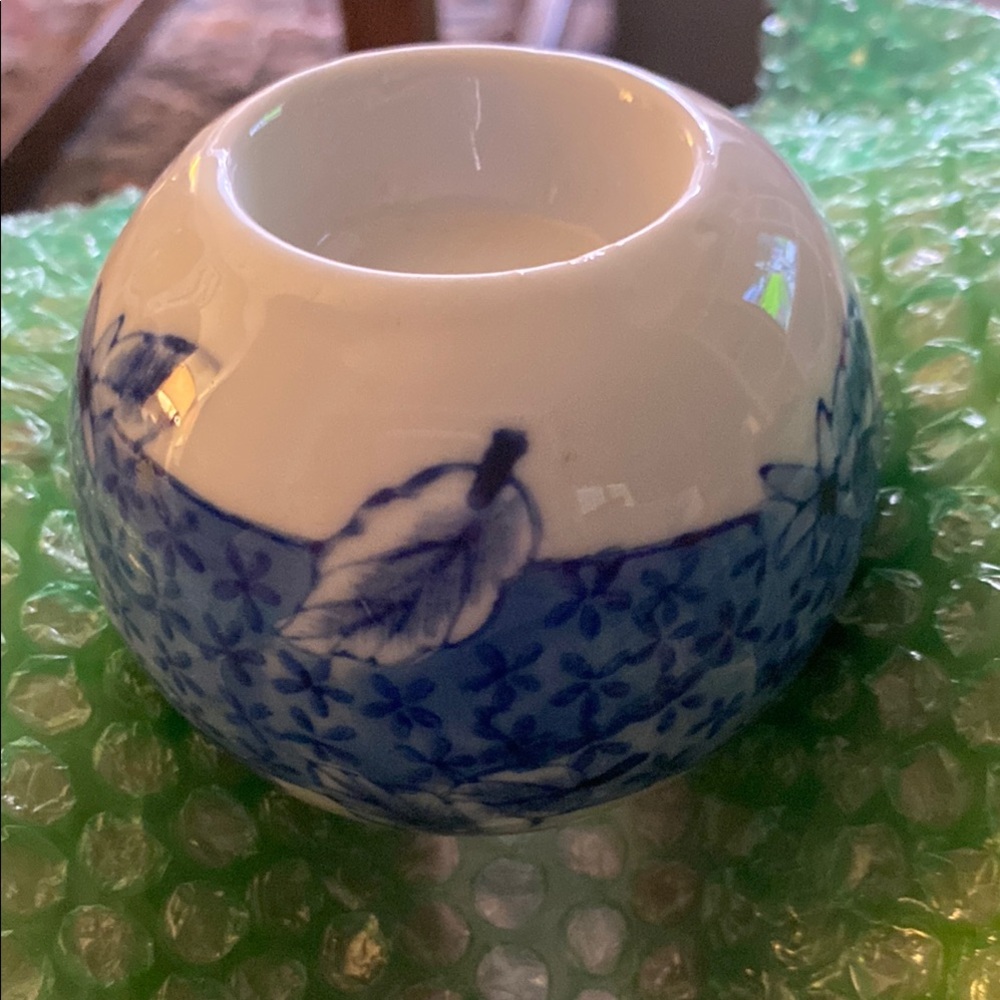 Round Blue and White Floral Ceramic Candle Holder